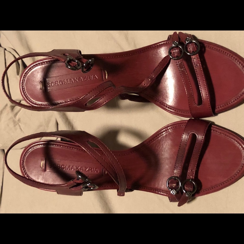 Bcbg sandals size 6
